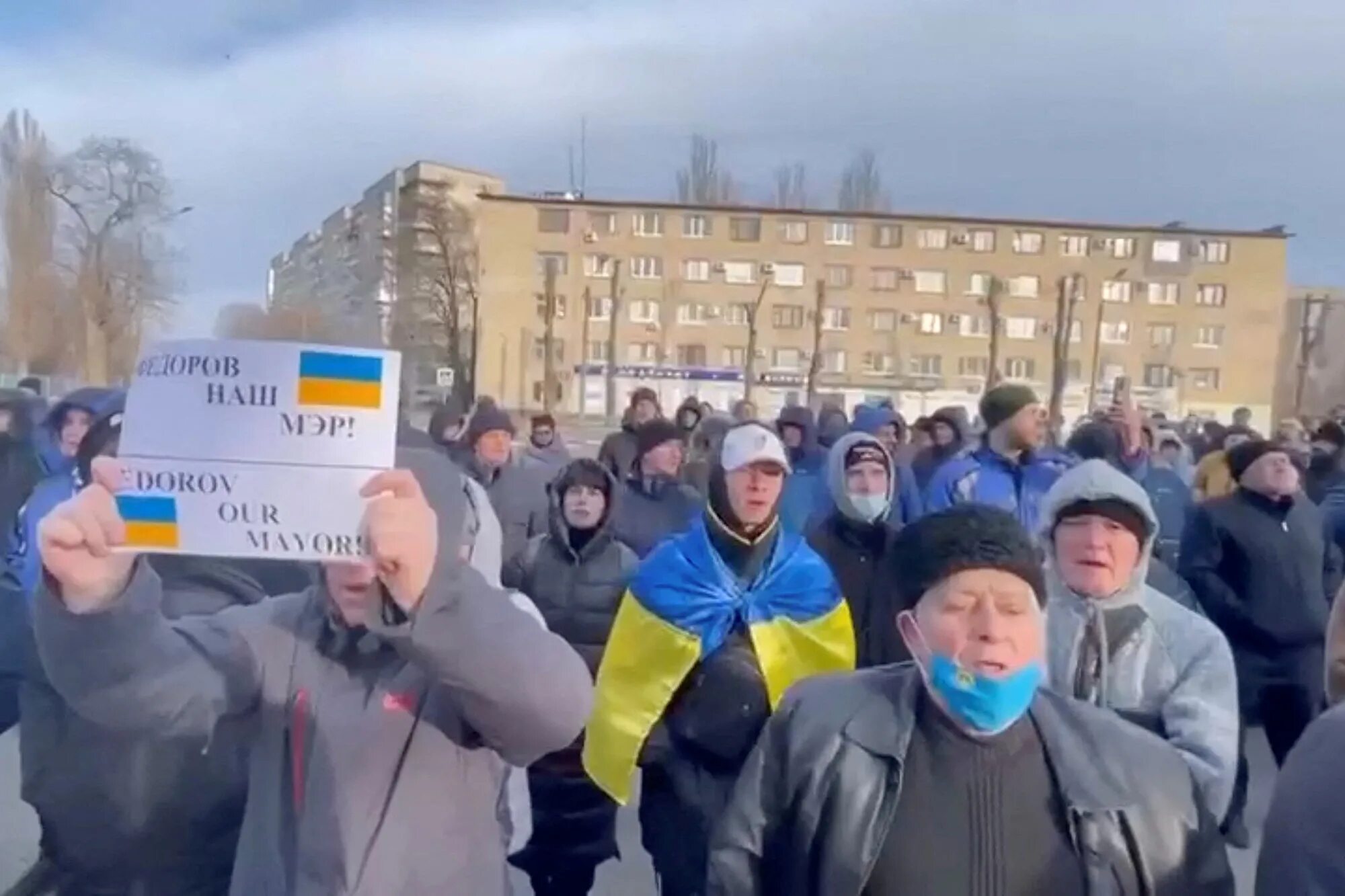 Россия украина сегодня. Мелитополь протесты. Митинг мэра. Митинги в захваченных городах Украины. Митинг в Мелитополе.