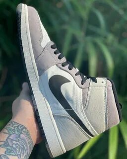 Jordan elements