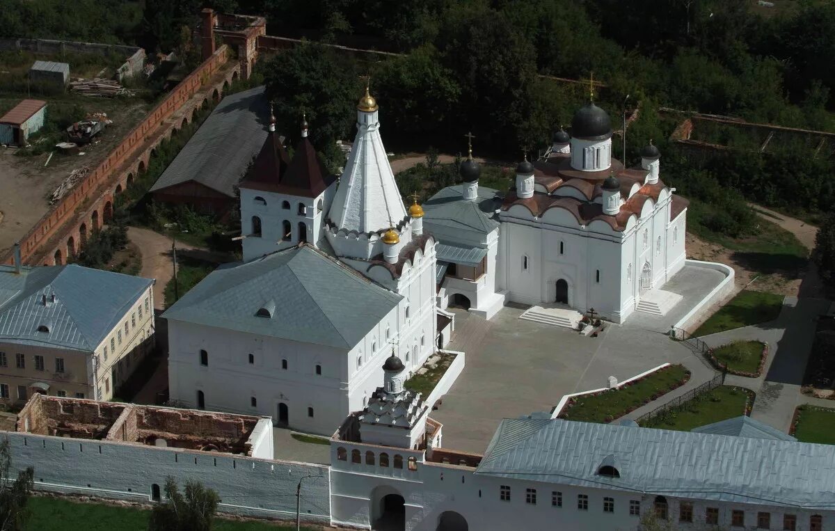 введенский собор владычного монастыря. введенский владычный монастырь. женский монастырь серпухов введенский собор. владычный монастырь в серпухове. введенский монастырь серпухов.