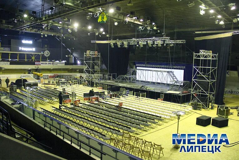 Обновленный звездный липецк. Звездный липецк отзывы. Дворец спорта звездный липецк фото. Липецк улица валентины терешковой 13 дворец спорта звёздный. Тц звездный липецк.