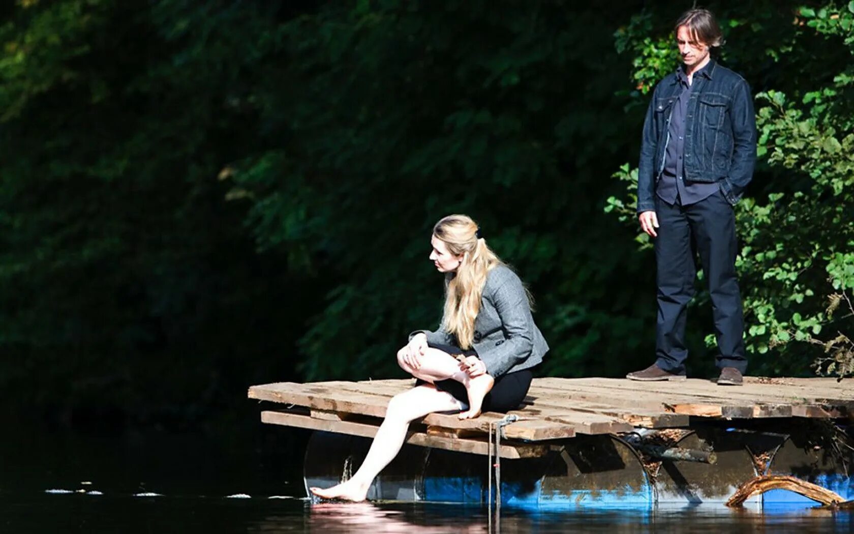 Summer trailer. Summer trailer. Джои кинг лето. Surviving summer, 2022. Джои кинг роли.