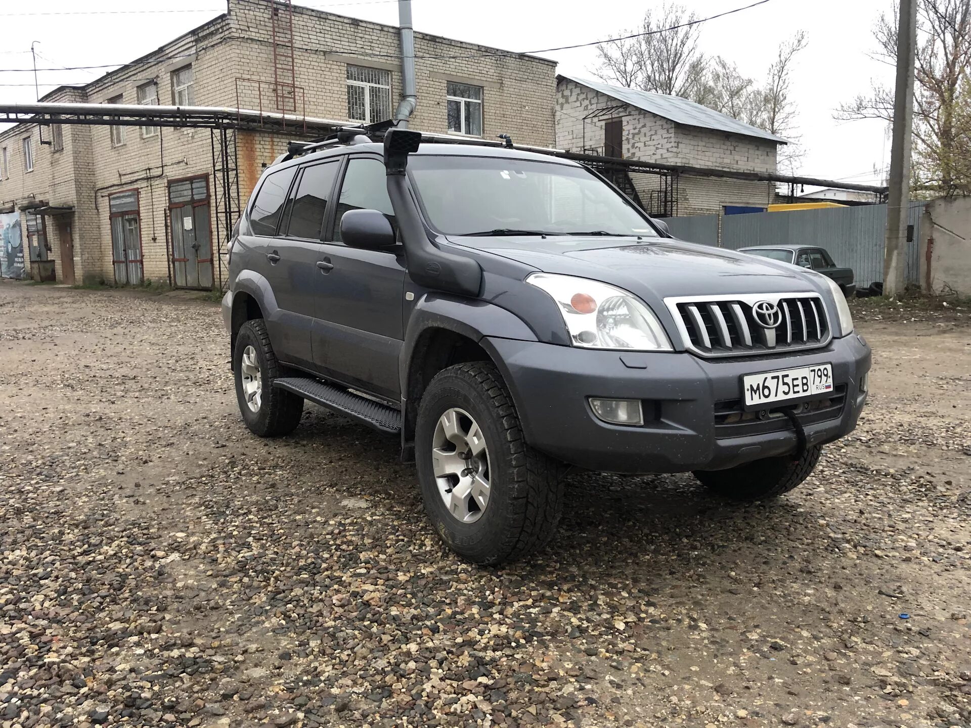 Риф прадо 120. Toyota land cruiser prado 120 a/t 33. land cruiser prado 120 лебедка. порог toyota land cruiser prado 120.