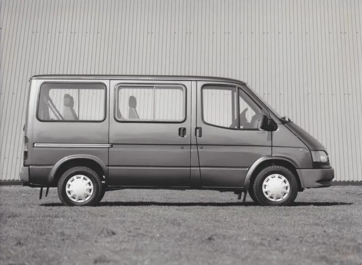 Ford transit 1991 2. Форд транзит 1990г. Ford transit 1991ькрыша. Форд транзит 1991 года. Форд транзит 1991 г.