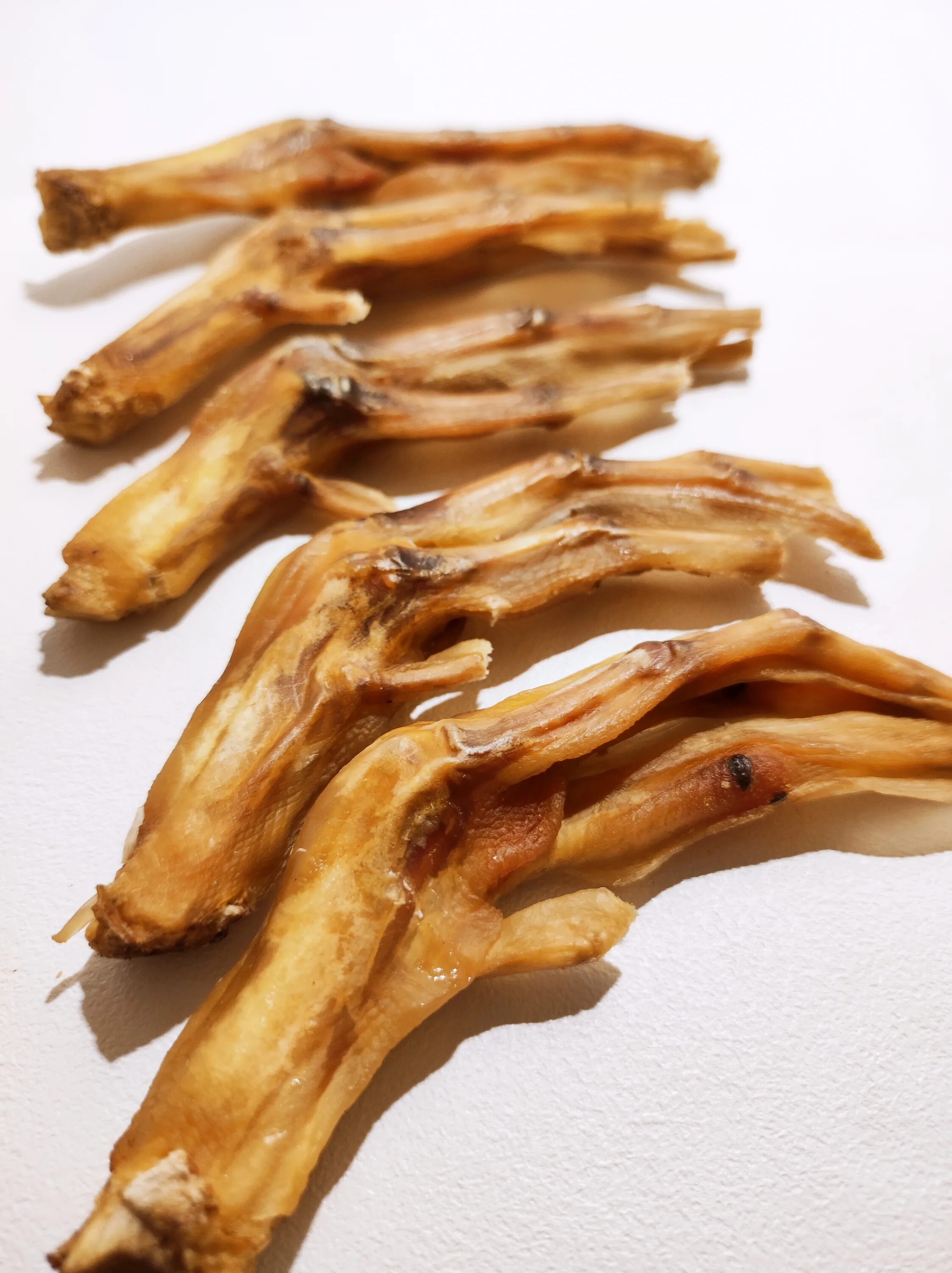 Утка сухая. Корейские мясные снеки. Дикая утка кряква. Утка сухая. Рамаевская утка сердечки утиные.