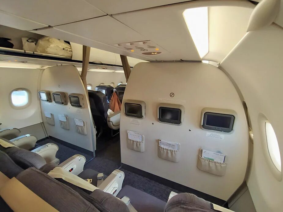 Авиакомпания Гульф Эйр. Gulf Air a321 Business class. Gulf Air 321 салон. Gulf Air бизнес класс a321. Air business