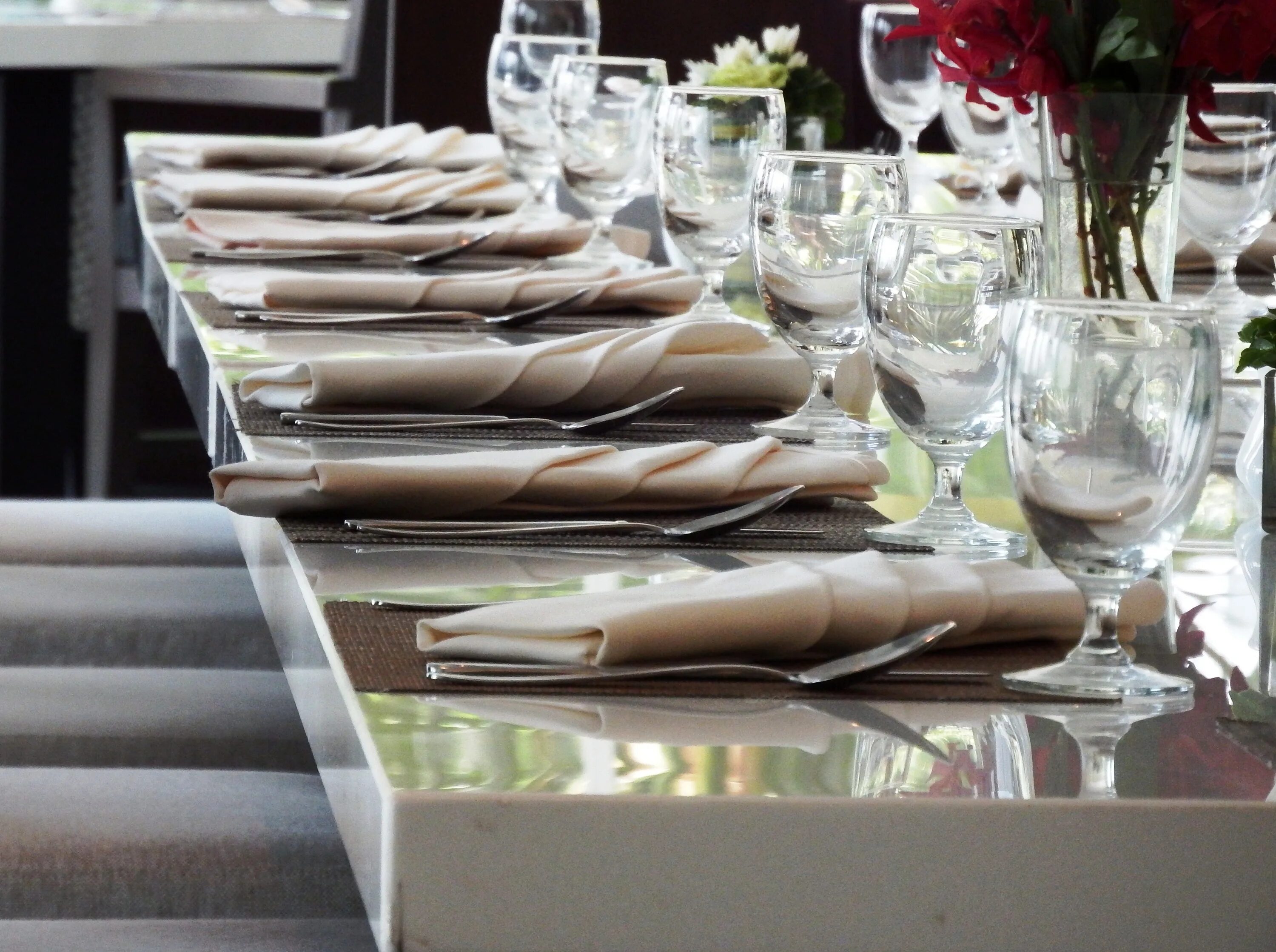 Rest table