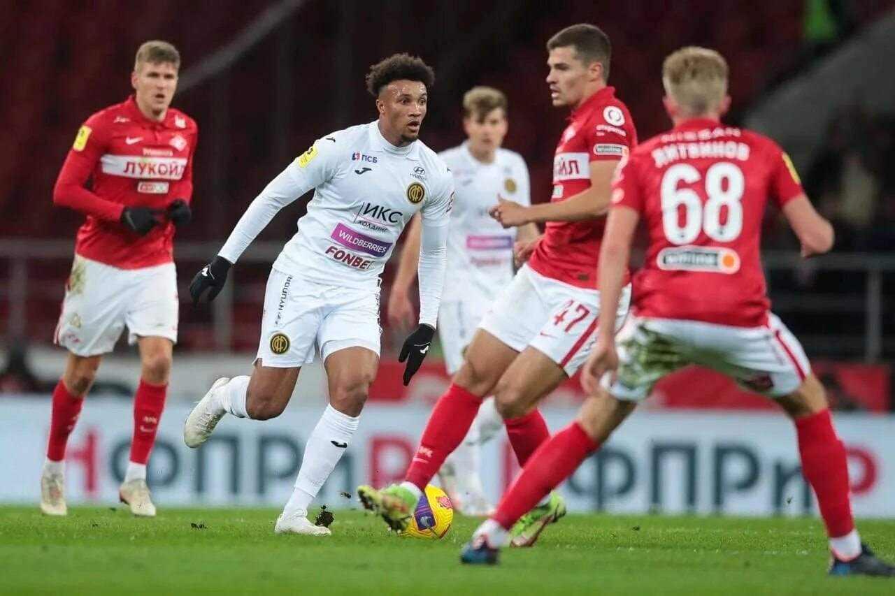 Роналду реал мадрид. Дагестанский омон 1999. Футбол сегодня. Гвардия дагестан буйнакс. Новый мерседес amg 2023.