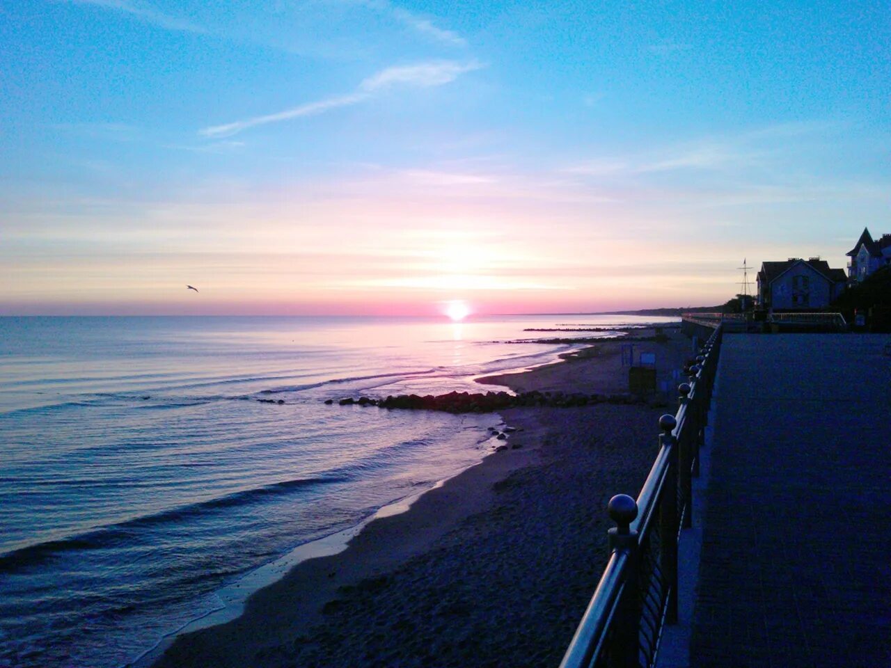 Светлогорск апартаменты раушен динамо 10. Апартаменты у моря зеленоградск. Светлогорск апартаменты у моря. Жк резиденция у моря зеленоградск. Эксклюзив отель зеленоградск.