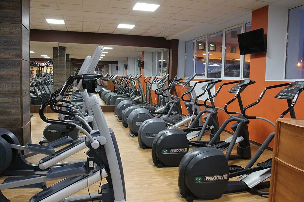 пэрис лайф. спортзал в ките вологда. фитнес зал лайф стайл вологда. фитнес лайф окружное. фитнес лайф окружное.