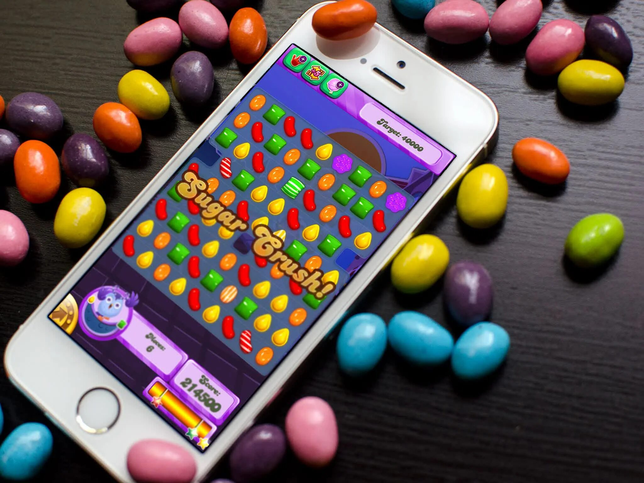 Игра канди. Кэнди сага. Игра Candy. Candy Crush Saga. Конфеты Candy Crush.