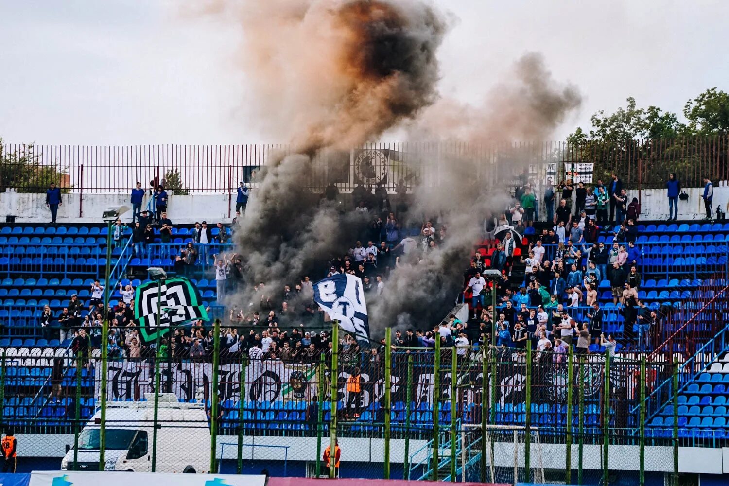 Торпеда воронеж. Торпедо Запад 5 ультрас. Запад-5 Ultras фанаты Торпедо. Ultras Воронеж ультрас факел. Факел Торпедо Москва.