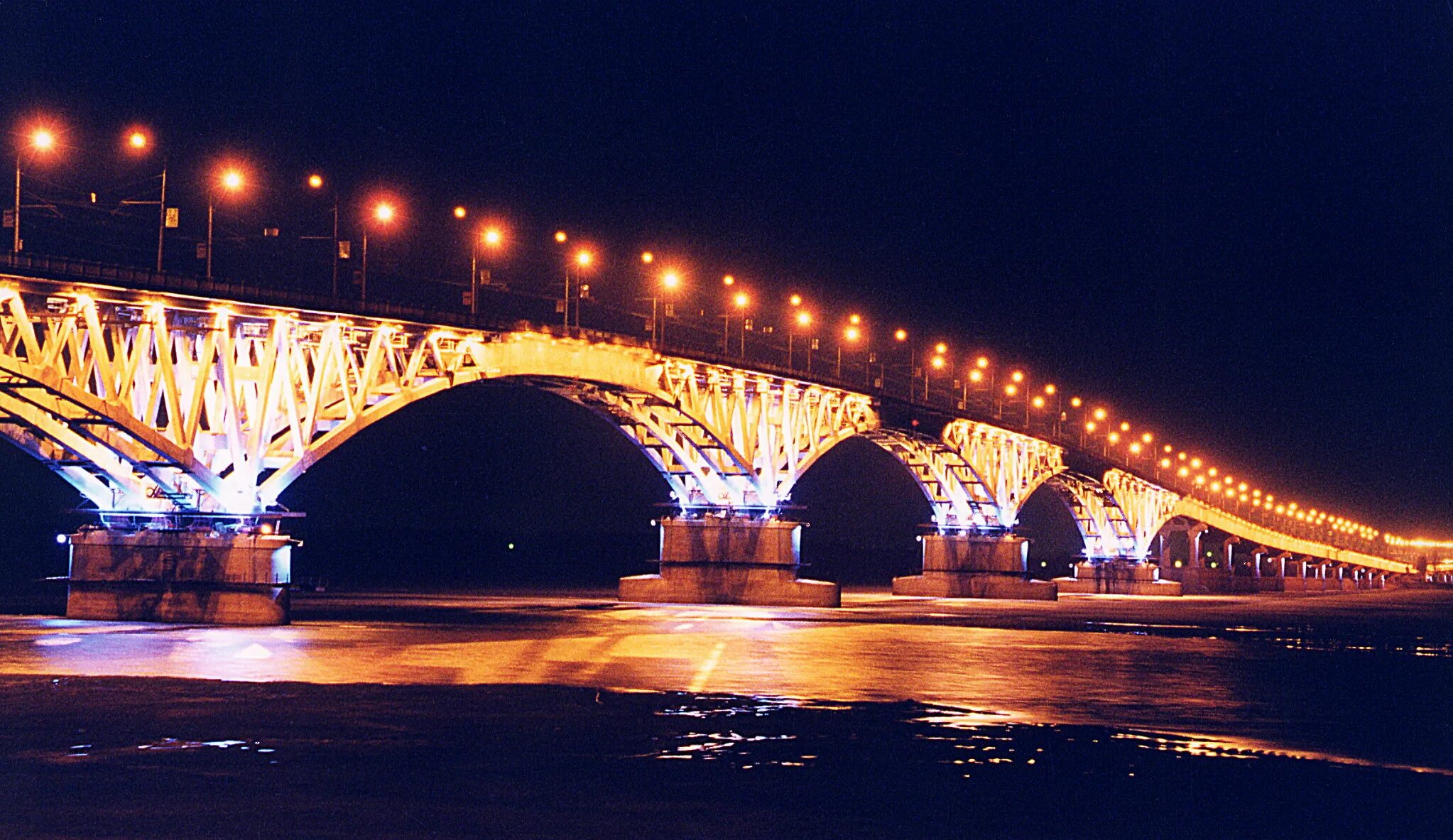 Энгельс мост через волгу. Саратовский мост с Энгельса. Саратов мост через Волгу. Волга мост Саратов Энгельс.