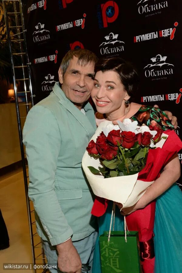 муж алисы мон сергей муравьев фото. алиса мон сын сергей муравьев. алиса мон с мужем. алиса мон и сергей муравьев. мужья алисы мон фото.