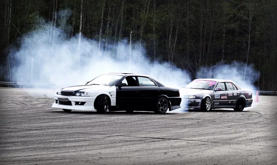 Тойота Чайзер 100 дрифт. Toyota Chaser 100 Tourer v Drift. Чайзер 100 Турер v дрифт. Toyota Chaser Tourer v Drift.