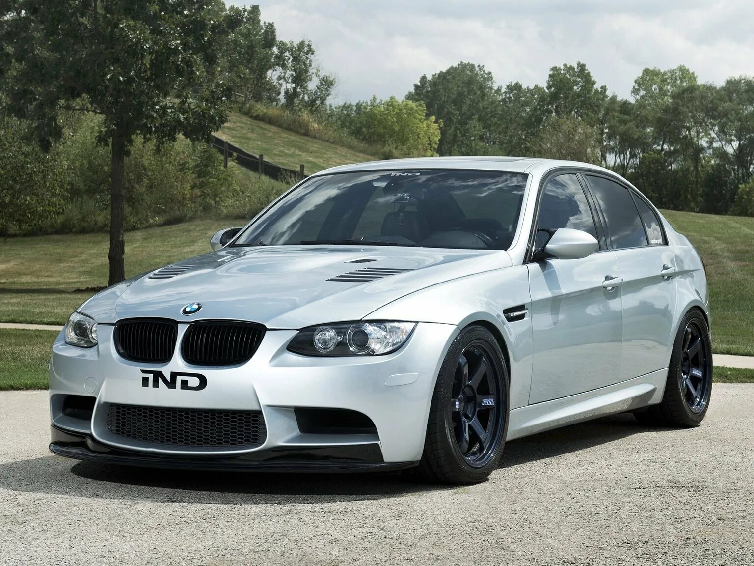 Бмв 3 90. БМВ м3 е90. БМВ 3 е90. BMW m3 e90. BMW 3 e90 седан.