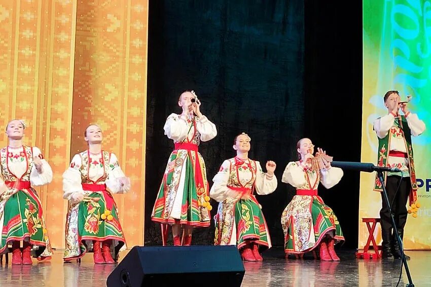 Ансамбль барыня. Ансамбль ложкарей барыня. государственный ансамбль танца барыня санкт-петербург. ансамбль коляда. ансамбль танца коляда.