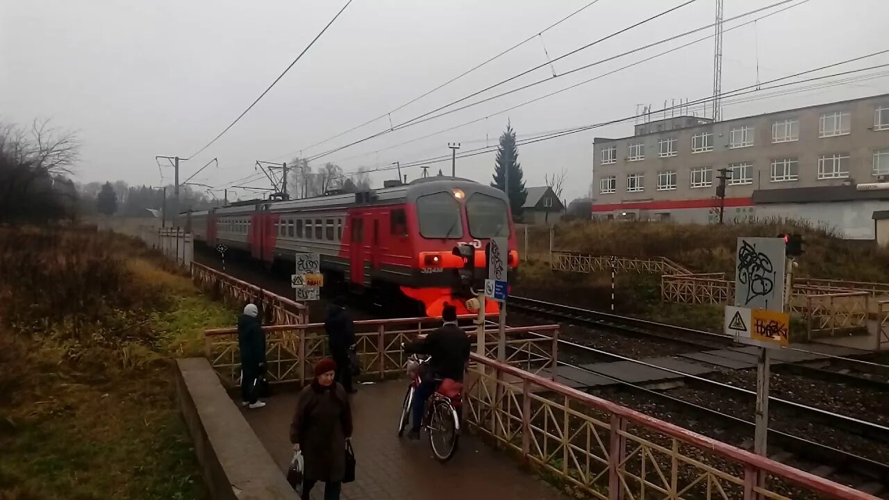 Электричка Софрино Хотьково. Электричка Сергиев Посад Хотьково. Хотьково электричка. Электрички Хотьково Ярославский.