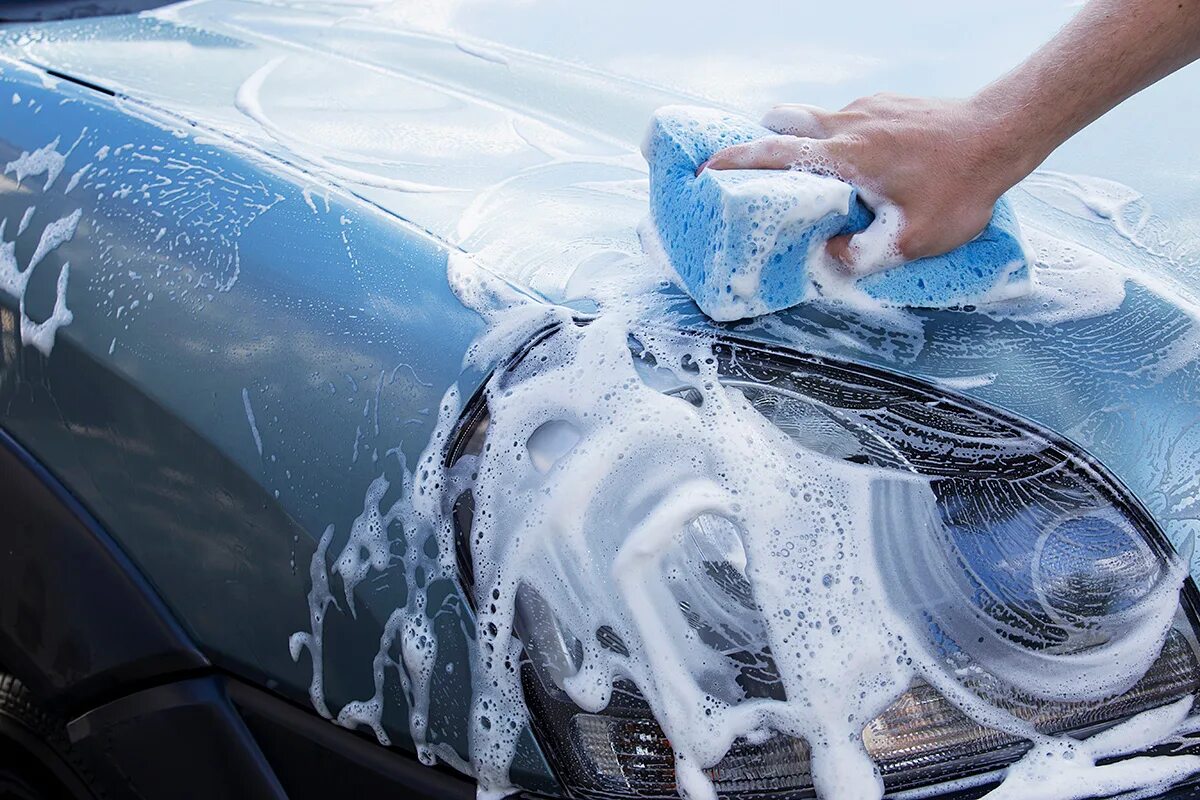 Как правильно мыть бесконтактной мойкой. Автошампунь Karcher 6.295-439. Car Wash автомойка. Помывка автомобиля. Мойка машины пеной.