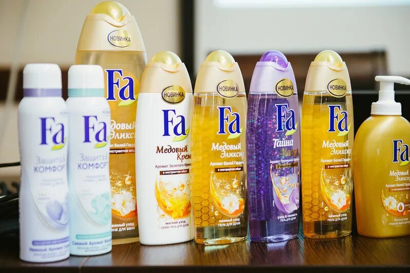 Фа реклама медовый эликсир. Fa brands. Старый дезодорант fa. Голотип. Фа.