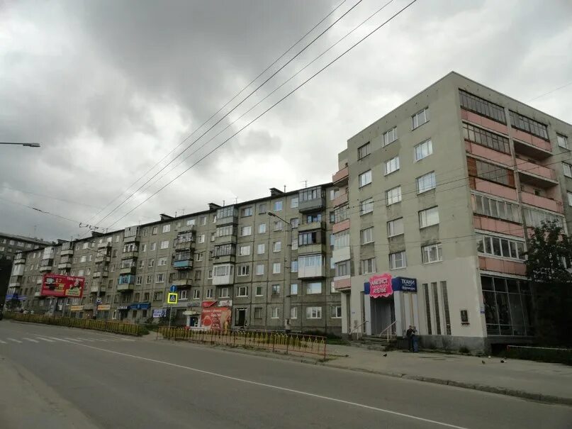 Кирова 31 мурманск. Кирова 23 мончегорск. мурманск кирова 23 корпус 2. кирова 33 мурманск.