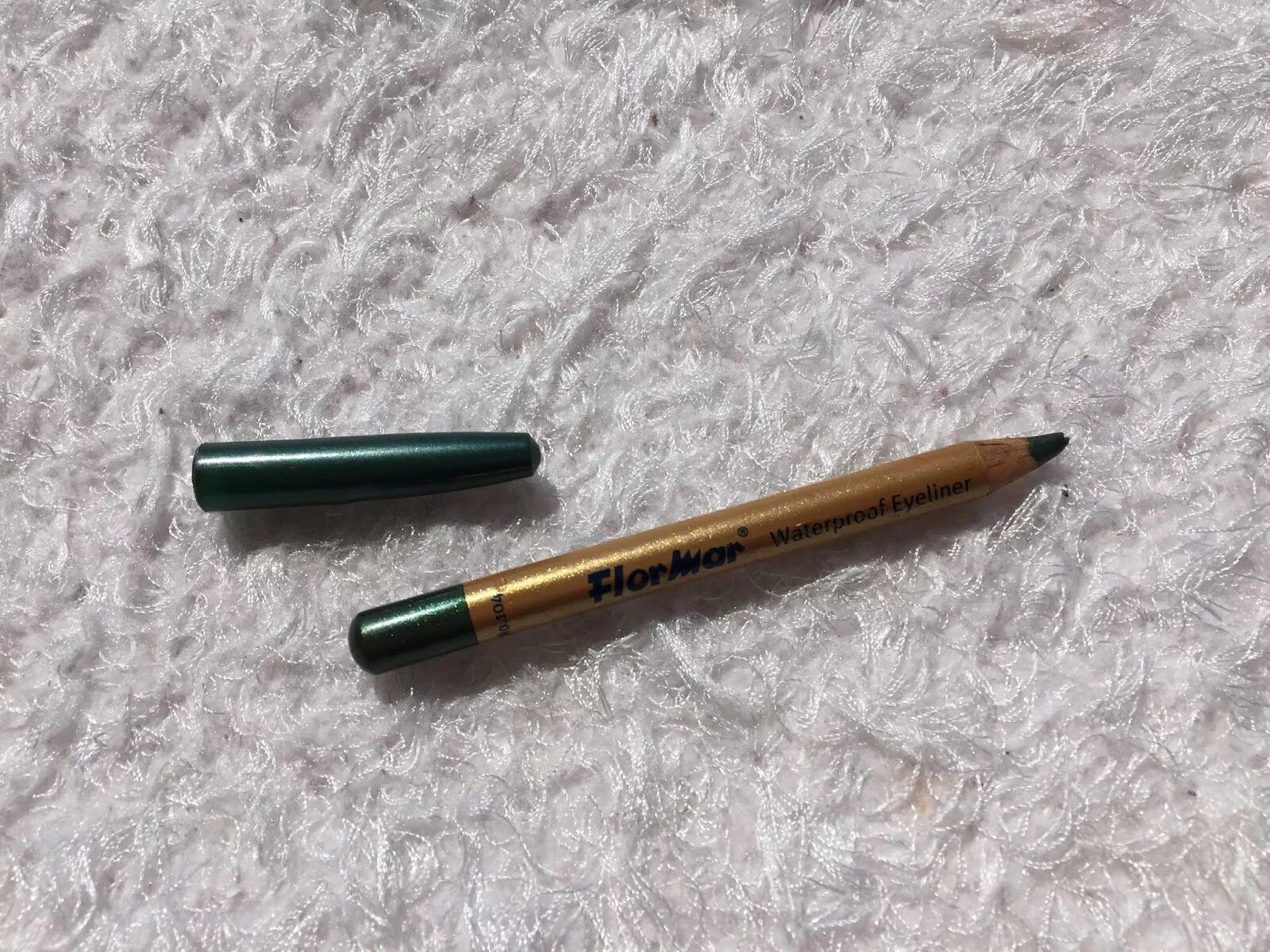 Flormar Waterproof Eyeliner. Flormar White Eye Liner. Карандаш для глаз Flormar Waterproof. Flormar карандаш для глаз с блестками.