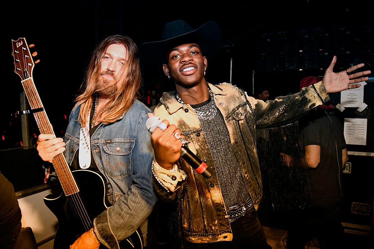Billing ray. Lil nas x Billy ray Cyrus old Town Road.