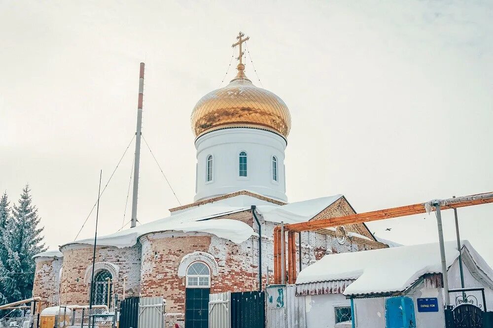 Церковь бугульма. Казанско-богородицкий монастырь бугульмы. храм казанской божьей матери в бугульме. церковь бугульма центральная.