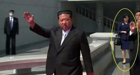 Чиновник кндр выгнал
