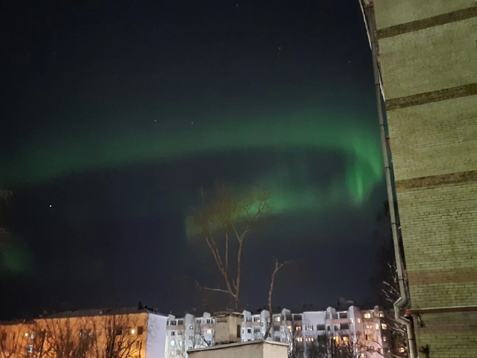 Сегодня будет северное сияние в москве. Архангельск Северное сияние. Северное сияние Архангельск 2022. Северное сияние Архангельск 2021. Северное сияние в Волгограде 2021.