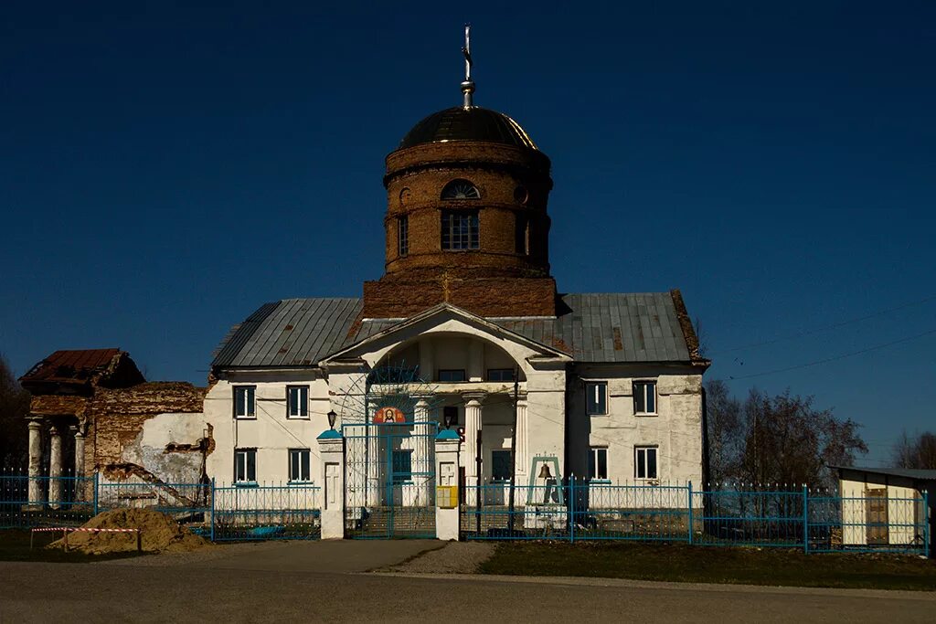 Александровск пермский край сайт. Спасо-Преображенской церкви Александровск. Спасо Преображенская Церковь Александровский Пермский край. Церковь Александровск Пермский край. Город Александровск Пермский край храм.