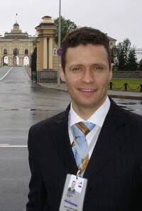Георгия работает