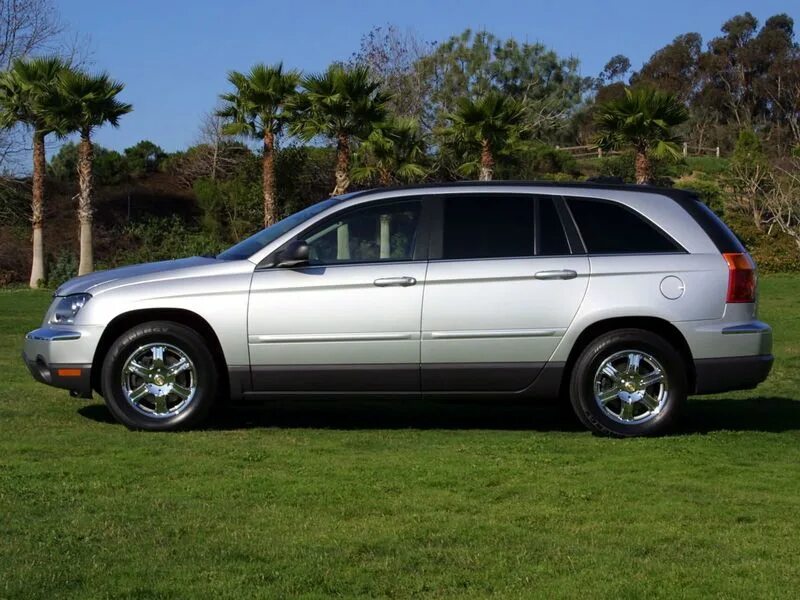 Chrysler pacifica 2008 3. Пацифик машина. Chrysler pacifica 2004. Chrysler pacifica 2006. Chrysler pacifica 2008.