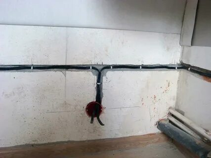 Кабель в штробе