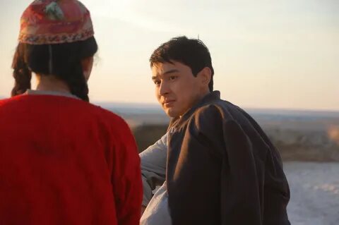 Армян, грузин және өзбек әйелдері бейнеленген порно