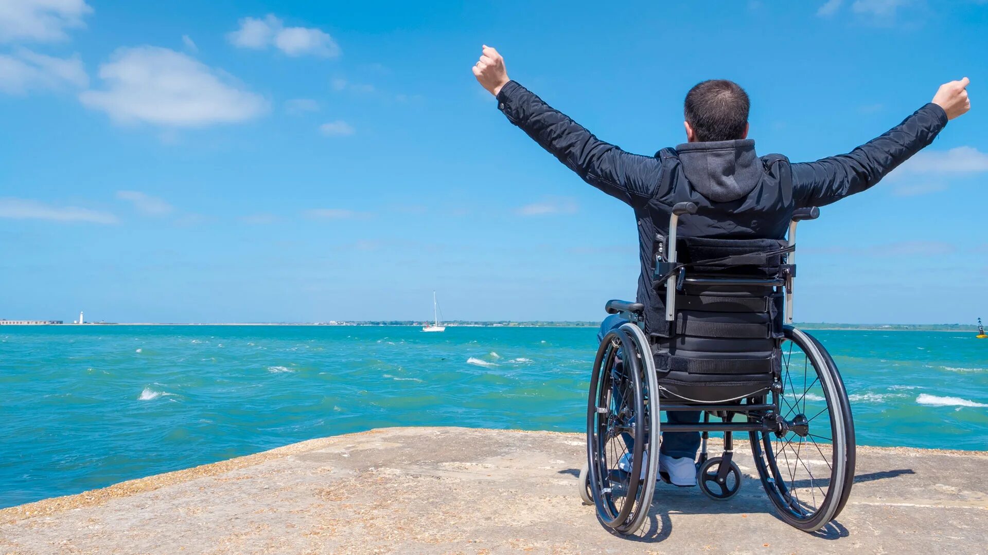 Отпуск инвалида 1с. Коляска для инвалидов. Человек в инвалидной коляске. Инвалидо н аколяске. Bydfbkl YF rjkzcrt.