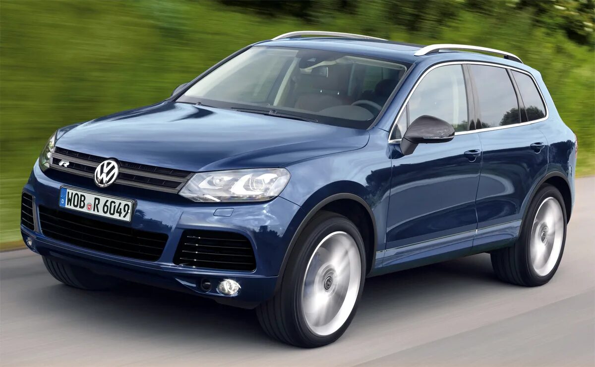 Туарег какого поколения. VW Touareg r50. VW Touareg r line 2011. Фольксваген Туарег 2012 р лайн. R50 Touareg rline.