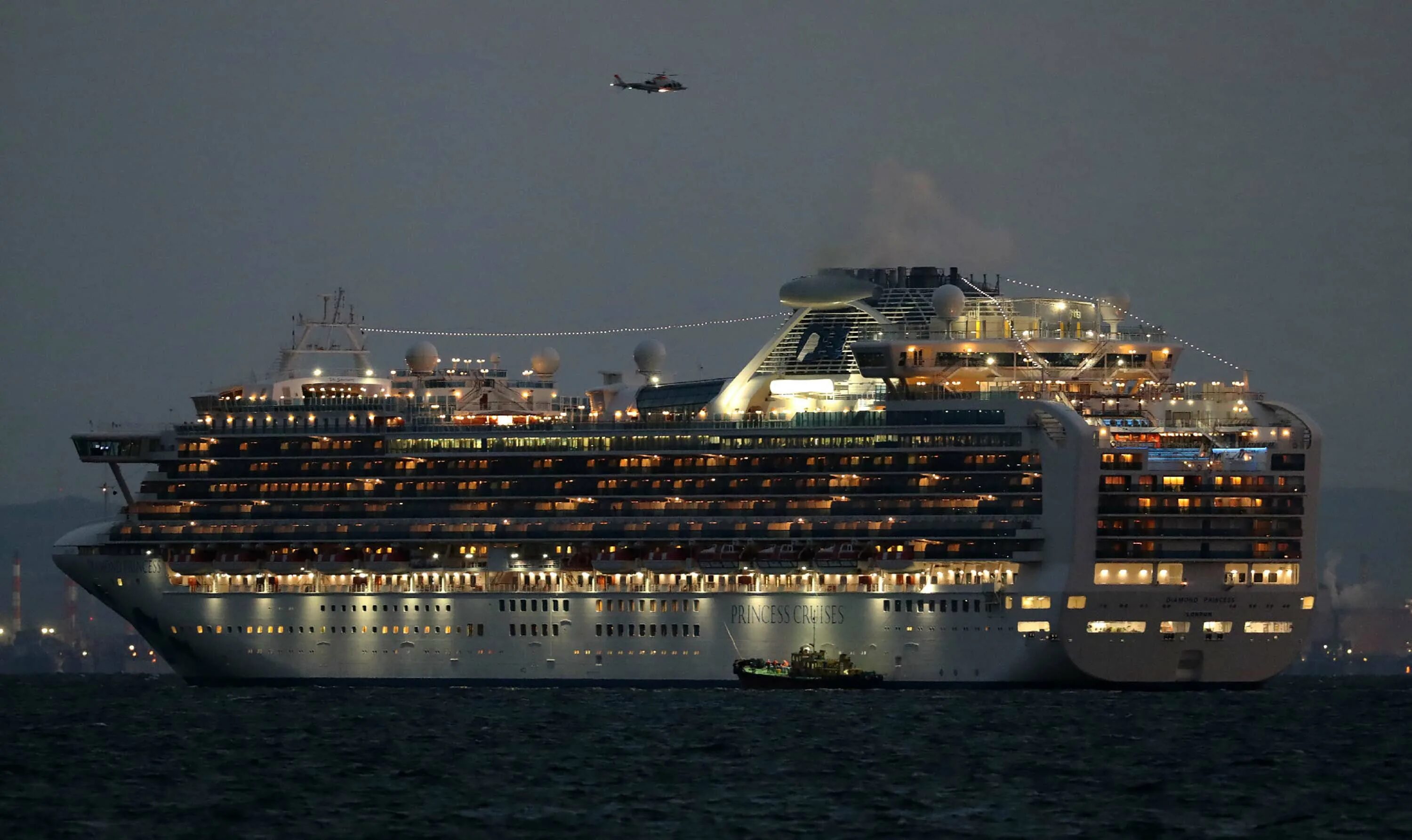 Диамонд принцесс круизный лайнер. Круизное судно Diamond Princess.