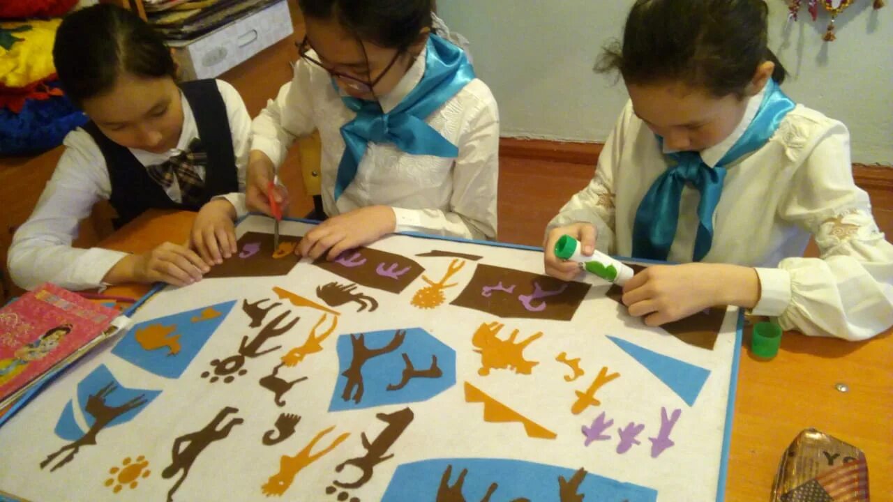 мектеп. досболlike достық қолын ұсынып акциясы. балабакша корнекиликтер. дос макал. досболlike достық қолын ұсынып акциясы.