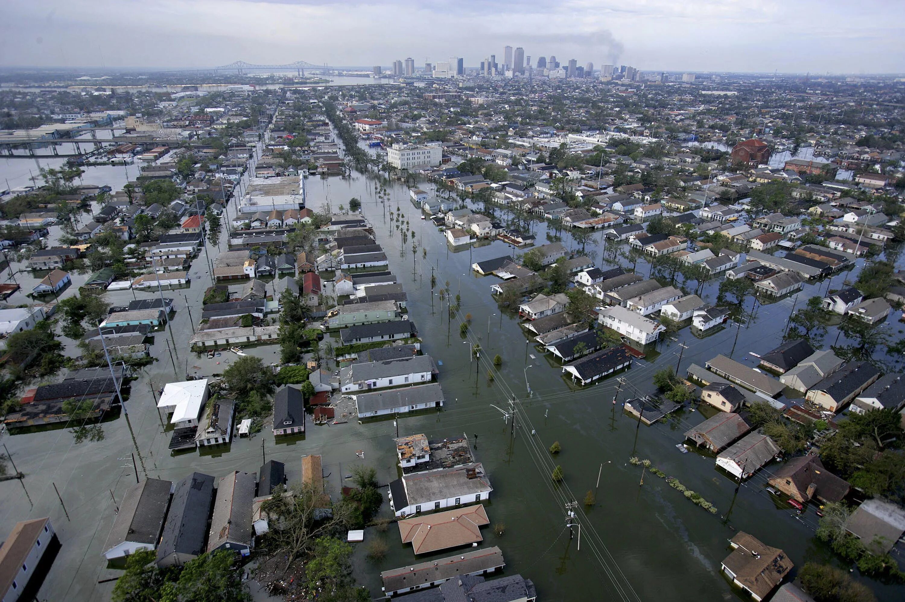 Луизиана катрина. Ураган катрина луизиана. New orleans katrina. Новый орлеан наводнение 2005. 2005 год.