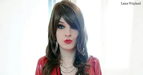 Трусикиде мастурбация жасайды