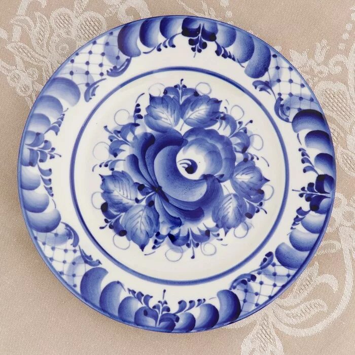 Глиняная посуда. Гжель поднос. Чайная пара «мечта», гжель. Посуда в стиле гжель. Сысоев гжель сергей гжель.