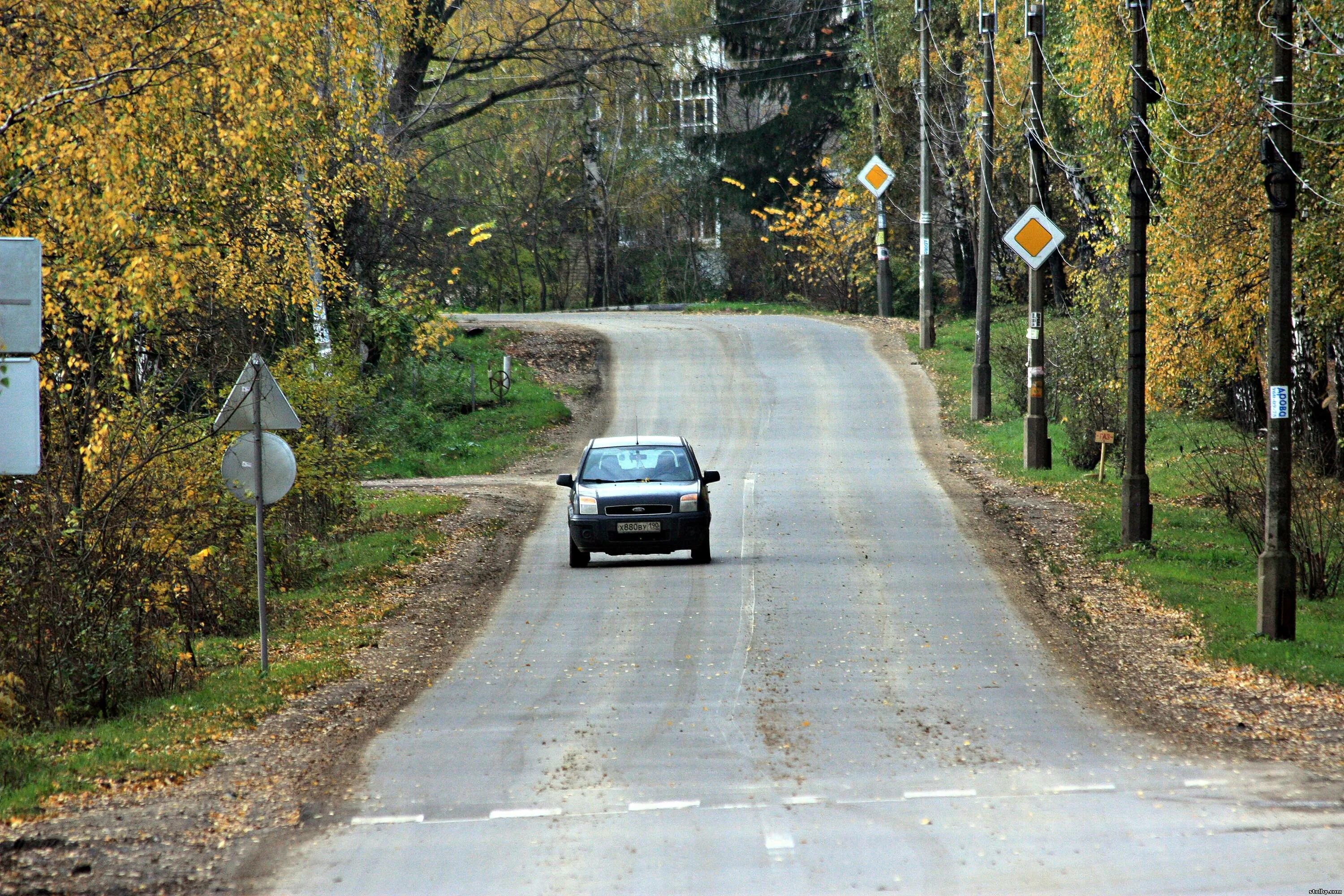 Столбовая 2. Улица Авенариуса. Белые столбы. Улица Авенариуса белые столбы. Авенариуса 22 белые столбы.