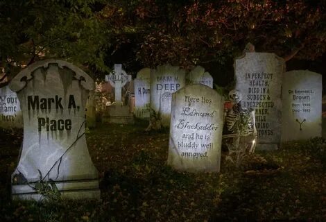 I will meet at the graveyard перевод