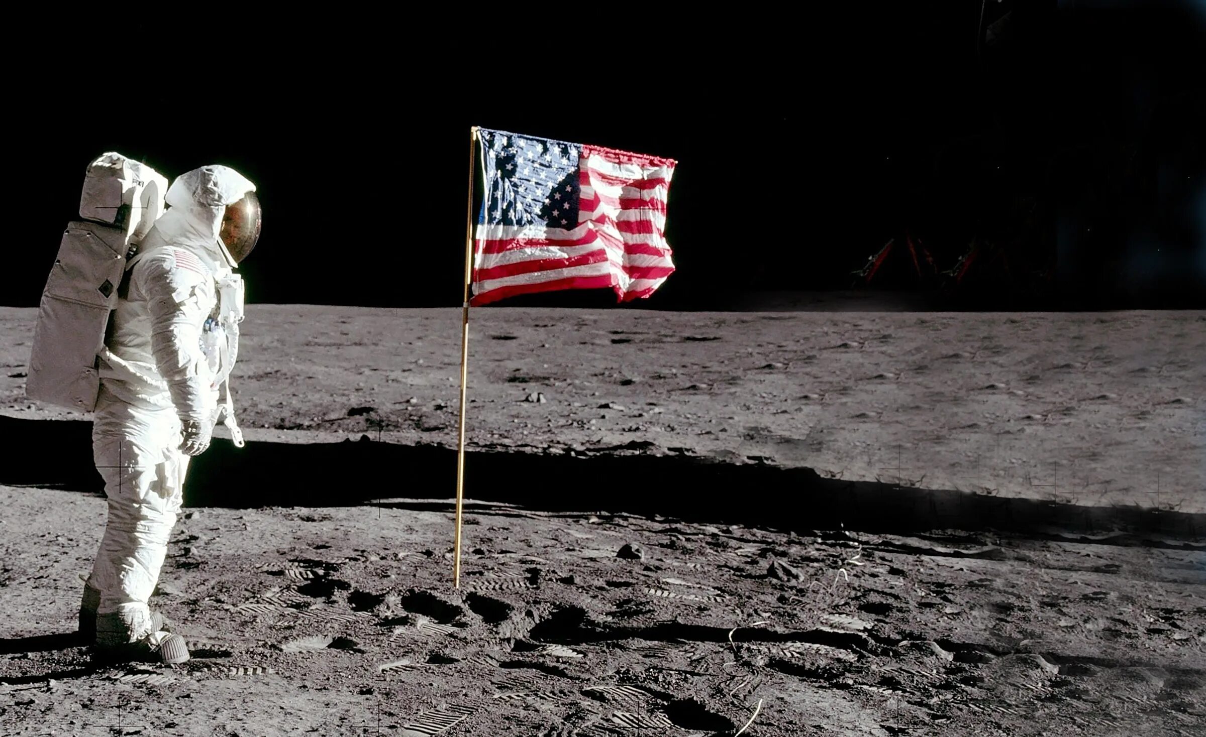 Флаг США на Луне. Американцы на Луне. Советский флаг на Луне. Человек на Луне.
