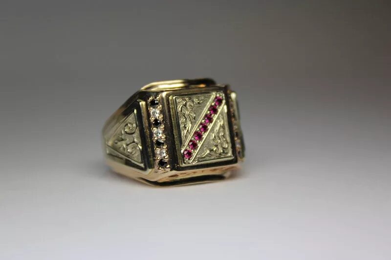 печатка 040271 585. печатка фианит 585 золото. золотая мужская печатка маршал 141. печатка мужская нижний новгород. печатка золотая советская мужская 585 вкю.