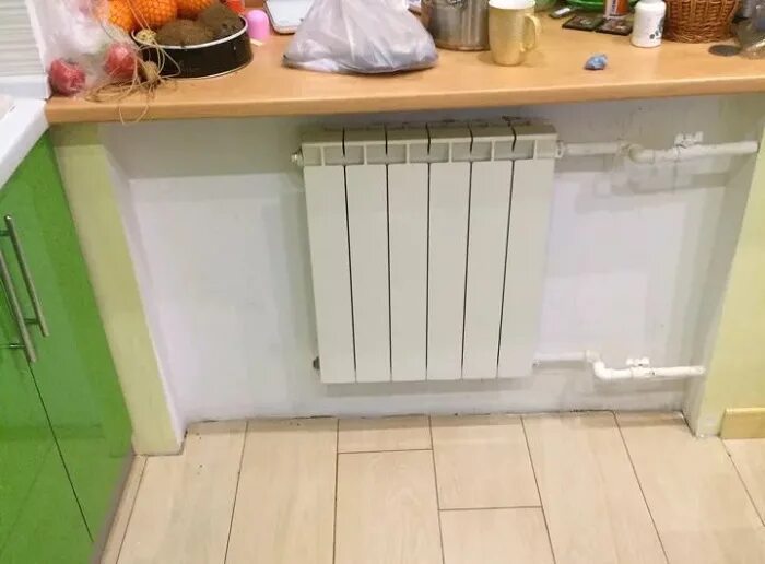 Можно ли ставить аккумулятор возле батареи