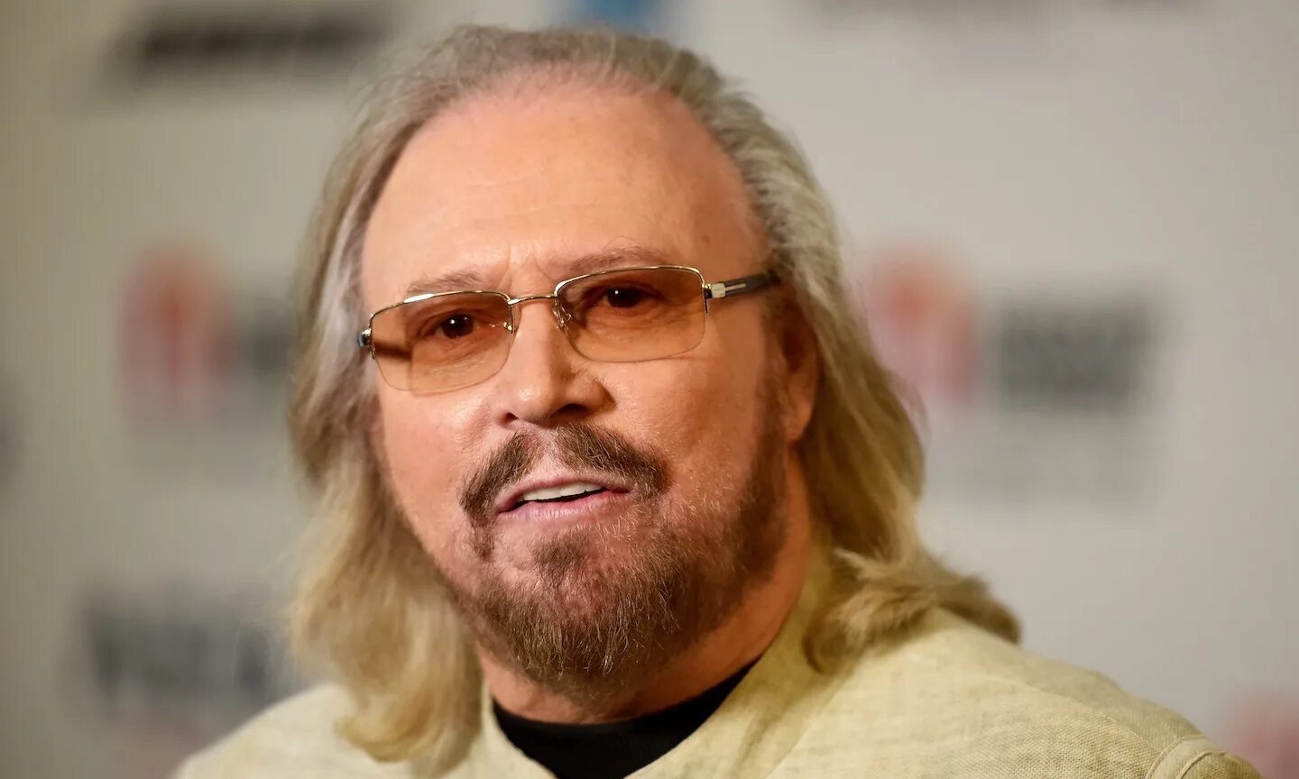 Barry gibb. Барри Гибб. Barry Gibb 1970. Барри Гибб сегодня. Heart Swell Барри Гибб.