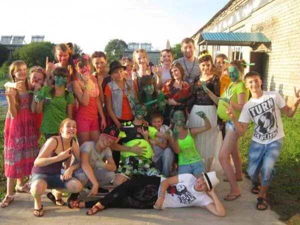 Лагерь астероид уссурийск. Оздоровительный лагерь астероид уссурийск. Лагерь астероид. Лагерь астероид уссурийск комнаты. Детский лагерь астероид приморский край.