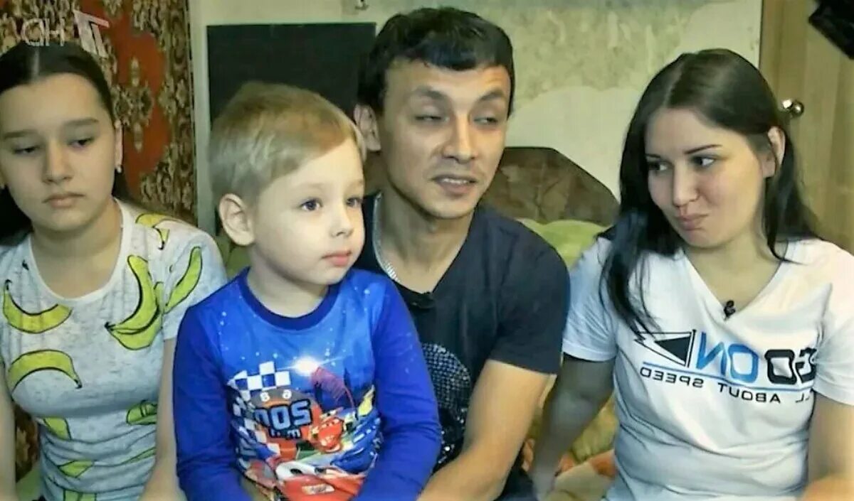 Как поживает родившая в 11 лет Валя Исаева