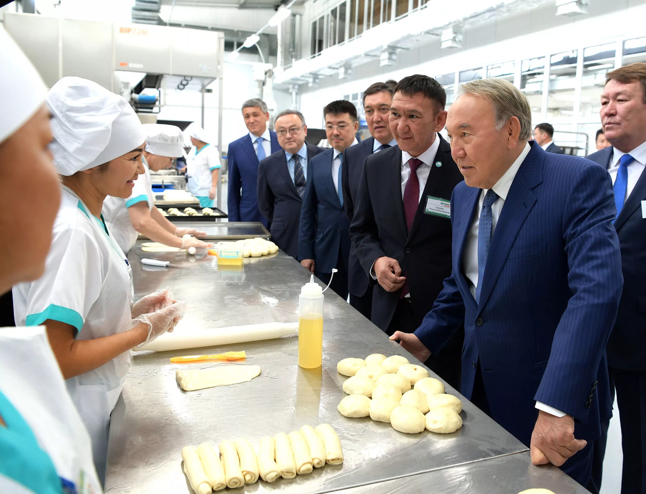 Отандық өнімдер. Молоко казахстан. Отандық өнімдер. Сут завод. Тауар сапасы деген не.